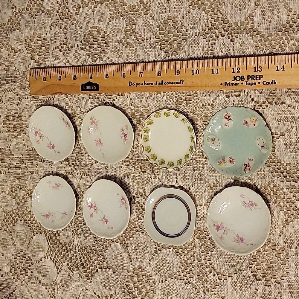 Vintage Tea Saucers - Picture 5 of 5